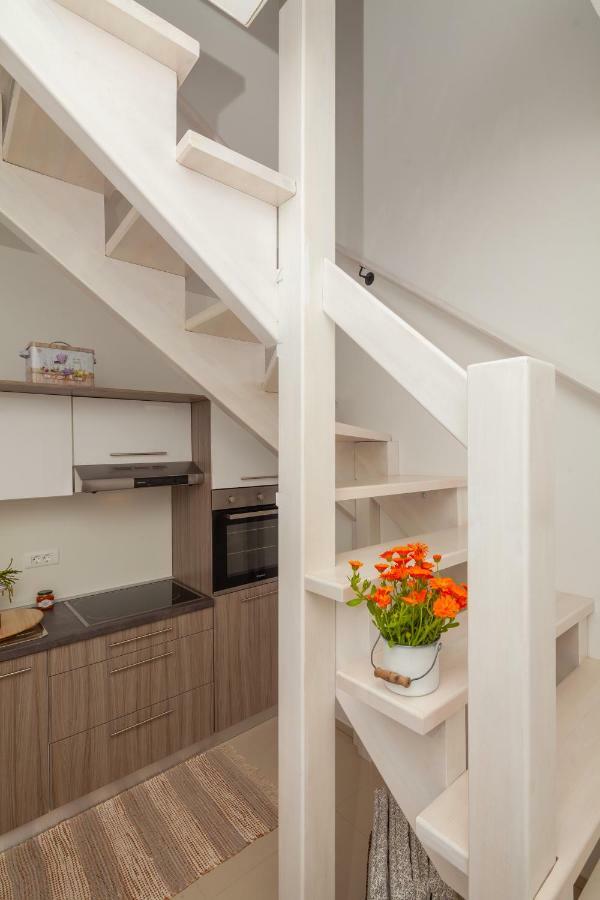 Luxury Apartment With Private Rooftop Terrace Pula Exterior photo